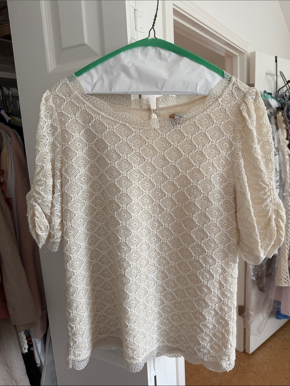 Joie Cream Lace Puff-Sleeve Blouse